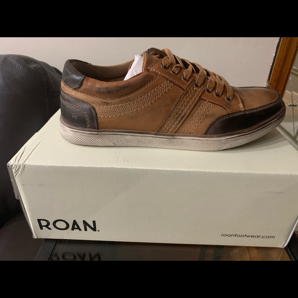 New Roan Leather Men Sneakers.
